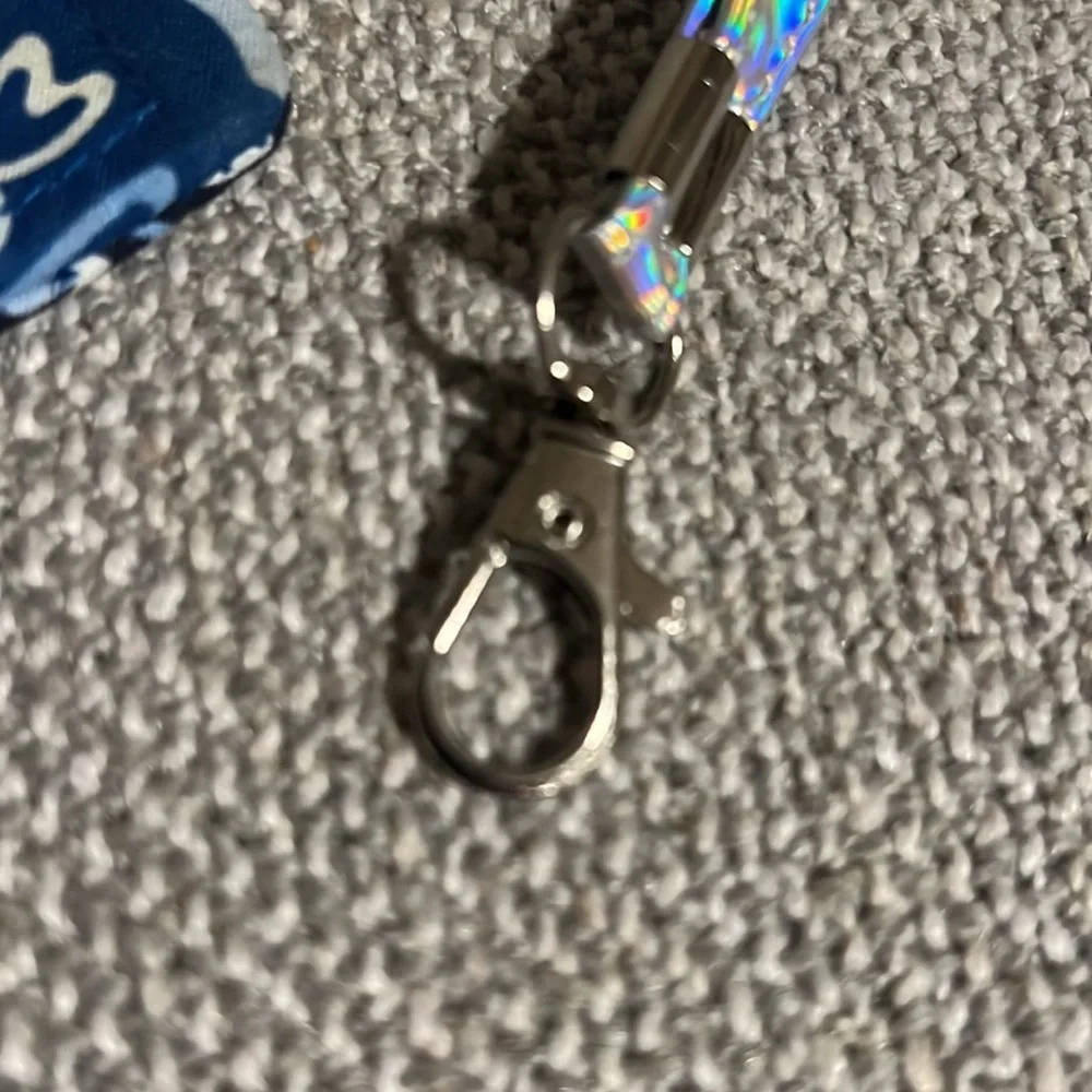 3/$30 Vera Bradley Card case blue burst and bonus wristlet strap